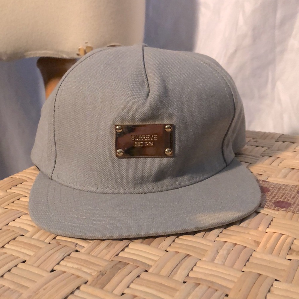 Supreme Starter gold plate strap back